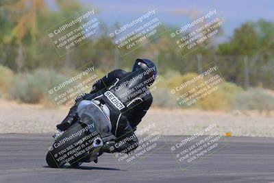 media/Sep-25-2023-Moto Forza (Mon) [[81ffa65e0a]]/B-C Group/Session 4 (Turn 2 Backside)/